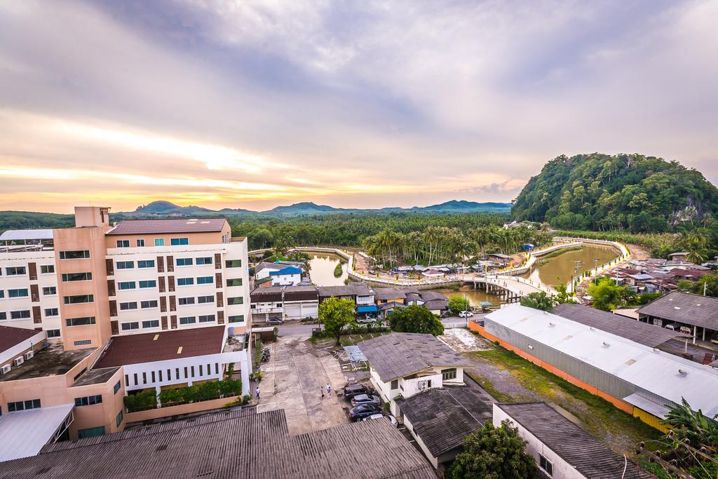 Sinkiat Buri Hotel Szatun Kültér fotó
