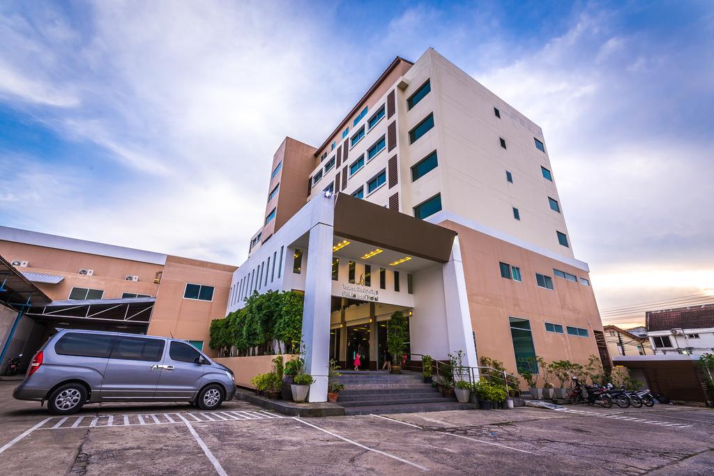 Sinkiat Buri Hotel Szatun Kültér fotó
