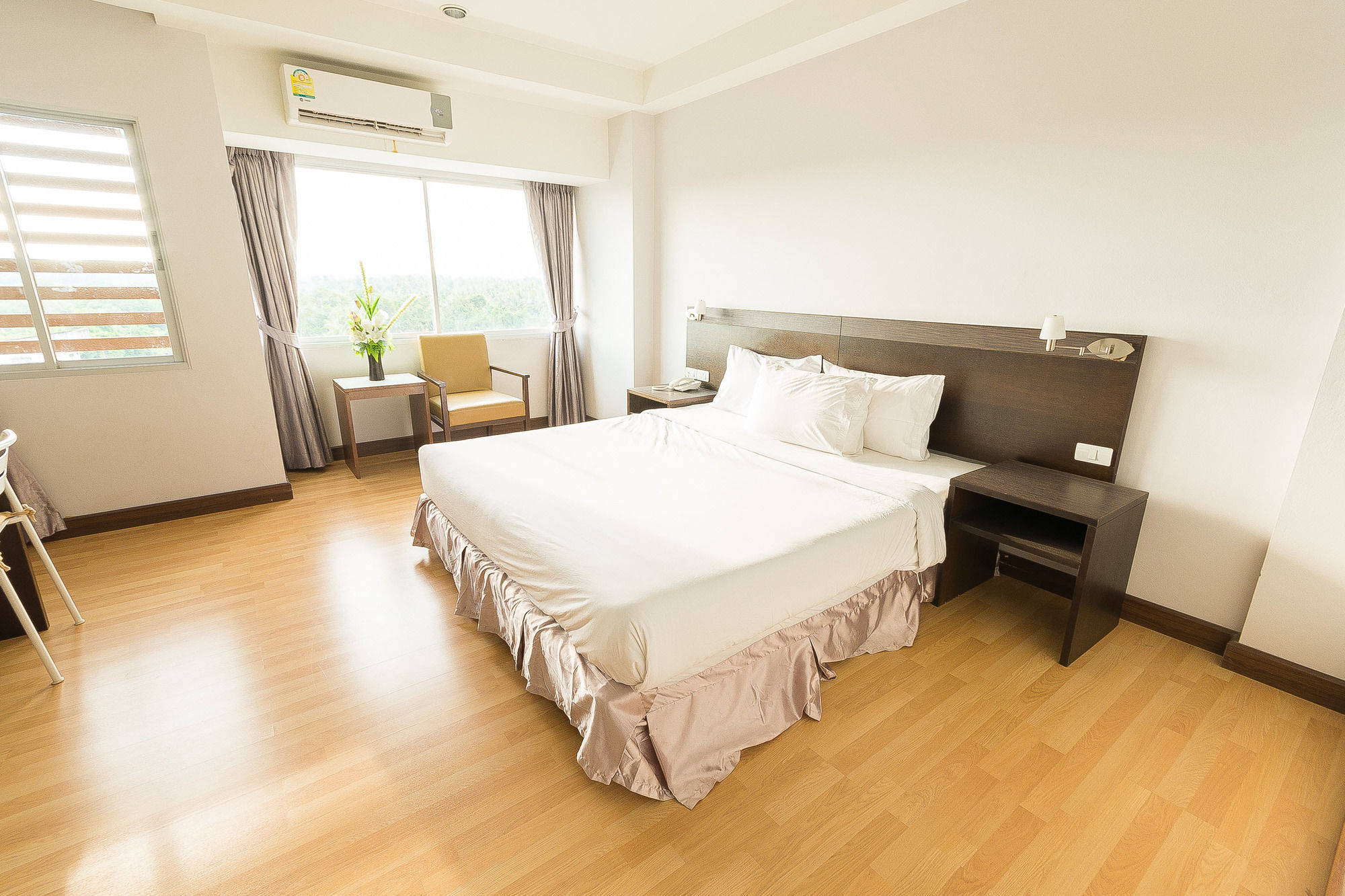 Sinkiat Buri Hotel Szatun Kültér fotó